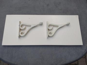 Plankdrager romantic oud wit beschikbaar voor biedingen