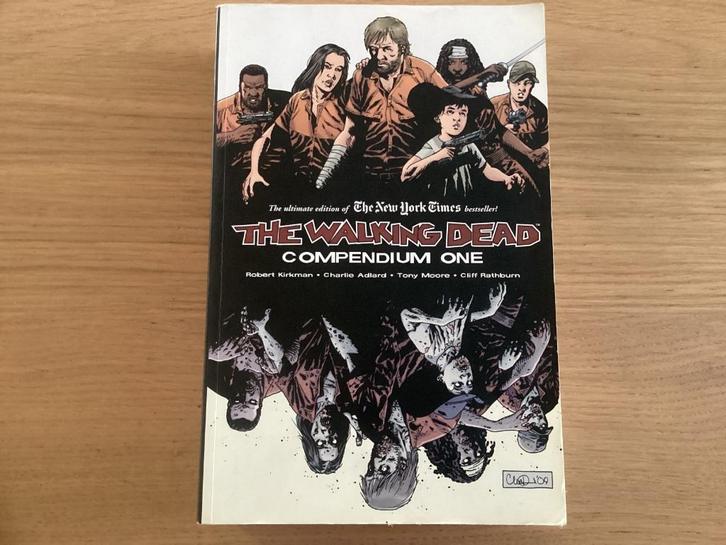 The Walking Dead Compendium One, Boeken, Stripboeken, Zo goed als nieuw, Eén stripboek, Ophalen of Verzenden