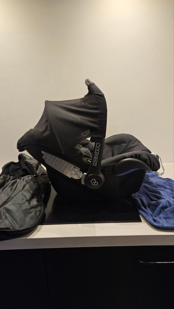 Maxi-Cosi autostoel, Ophalen, Autogordel, Zo goed als nieuw, 0 t/m 13 kg