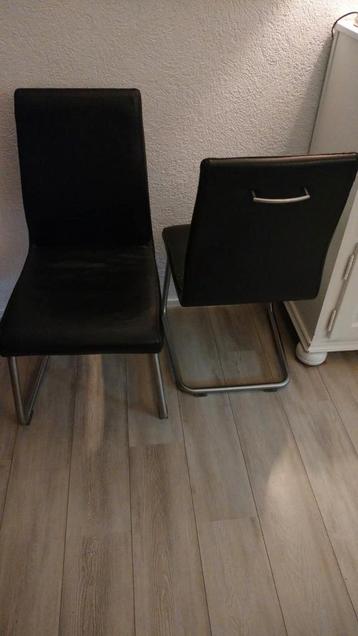 Nog 1 fijne zwart leren eetkamer stoel  beschikbaar voor biedingen