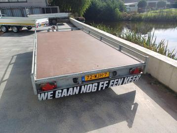 Super autoambulance jong gebruikt !!! beschikbaar voor biedingen