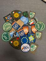 Kaveltje diverse uitzending emblemen, Verzamelen, Verzenden, Landmacht, Nederland, Embleem of Badge