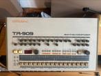 Roland TR-909 – De kloppende hartslag van techno & house, Ophalen, Zo goed als nieuw, Roland