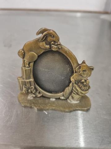 fotolijstje klein tin konijn en poes beschikbaar voor biedingen