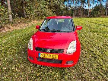 Suzuki Swift 1.3 3D 2005 Rood beschikbaar voor biedingen