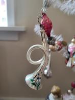 Oude kerst trompetje met bloemetje, Ophalen of Verzenden, Gebruikt