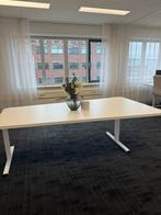 1 witte bureau / 1 vergadertafel, Huis en Inrichting, Bureaus, Ophalen, Zo goed als nieuw