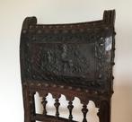 Renaissance stoel noten- of kersenhout, Antiek en Kunst, Ophalen