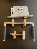 Nemef Deurklink met Slot, Doe-het-zelf en Verbouw, Hang- en Sluitwerk, Ophalen of Verzenden, Gebruikt, Chroom, Klink of Kruk