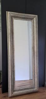 Grote spiegel, metalen lijst, oosterse stijl - 165x66 cm, Huis en Inrichting, Woonaccessoires | Spiegels, Gebruikt, Rechthoekig