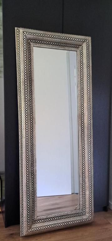 Grote spiegel, metalen lijst, oosterse stijl - 165x66 cm