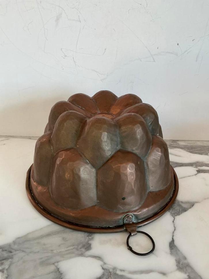 Koperen oude, antieke puddingvorm. Diameter 19 cm. Bakvorm., Antiek en Kunst, Antiek | Keukenbenodigdheden, Ophalen of Verzenden