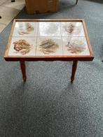 Antiek tafeltje, Ophalen