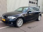 BMW 1 Serie 118i Executive (bj 2006, automaat), Auto's, 4 cilinders, 129 pk, Zwart, 650 kg
