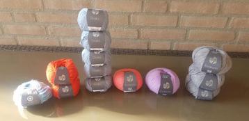 13 NIEUWE (nieuwprijs €85,35) bollen Lana Grossa garen haken beschikbaar voor biedingen
