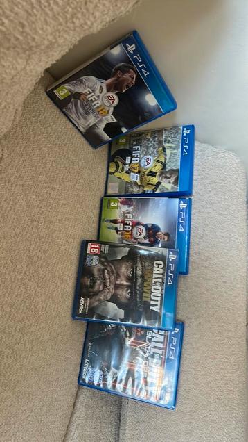Spelletjes van playstation 4 beschikbaar voor biedingen