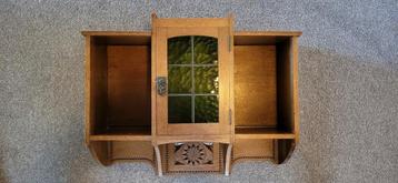 eiken hangkast vintage beschikbaar voor biedingen