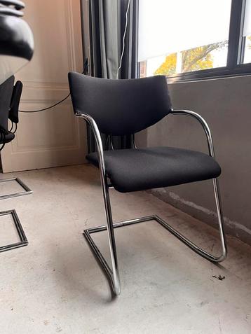 6x Stijlvolle Buisframe Kantoorstoelen, Zwarte Stof & Chroom beschikbaar voor biedingen