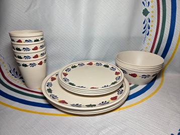 Boerenbont bamboe servies 4p beschikbaar voor biedingen