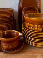 12 p. Compleet Bruin Oker Keramieken Servies Jaren 70 Retro, Huis en Inrichting, Keuken | Servies, Ophalen, Gebruikt, Overige stijlen