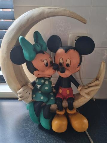 Disney Mickey & Minnie op de Maan Beeld beschikbaar voor biedingen