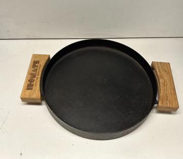 BBQ pan pizza pan ironate beschikbaar voor biedingen