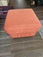 Oranje poef (met gele hoes), Ophalen, Zo goed als nieuw, Stof, 50 tot 75 cm