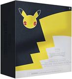 Celebrations Elite Trainer Box Pokecenter, Hobby en Vrije tijd, Verzamelkaartspellen | Pokémon, Ophalen, Nieuw, Boosterbox, Foil