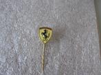 Mooie Oude FERRARI speld, Verzamelen, Speldjes, Pins en Buttons, Verzenden, Transport