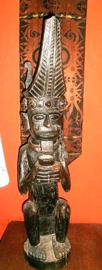 Groot voorouderbeeld van Nias       //no keris / kris, Antiek en Kunst, Ophalen of Verzenden