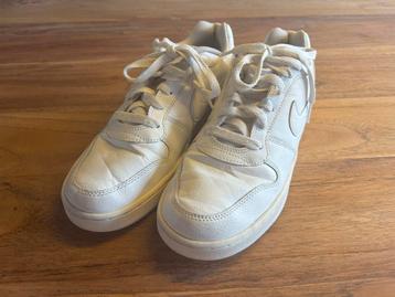 Nike Court Vision maat 39 beschikbaar voor biedingen