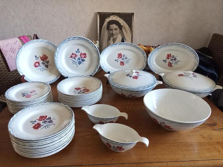 te koop eetservies SARREGUEMINES DIGION MARINETTE, Antiek en Kunst, Antiek | Servies compleet, Ophalen