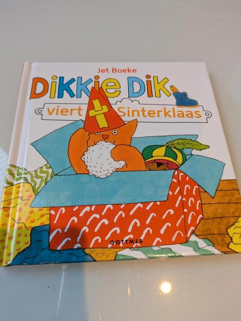 Jet Boeke - Dikkie Dik viert Sinterklaas, Boeken, Prentenboeken en Plaatjesalbums, Zo goed als nieuw, Ophalen of Verzenden