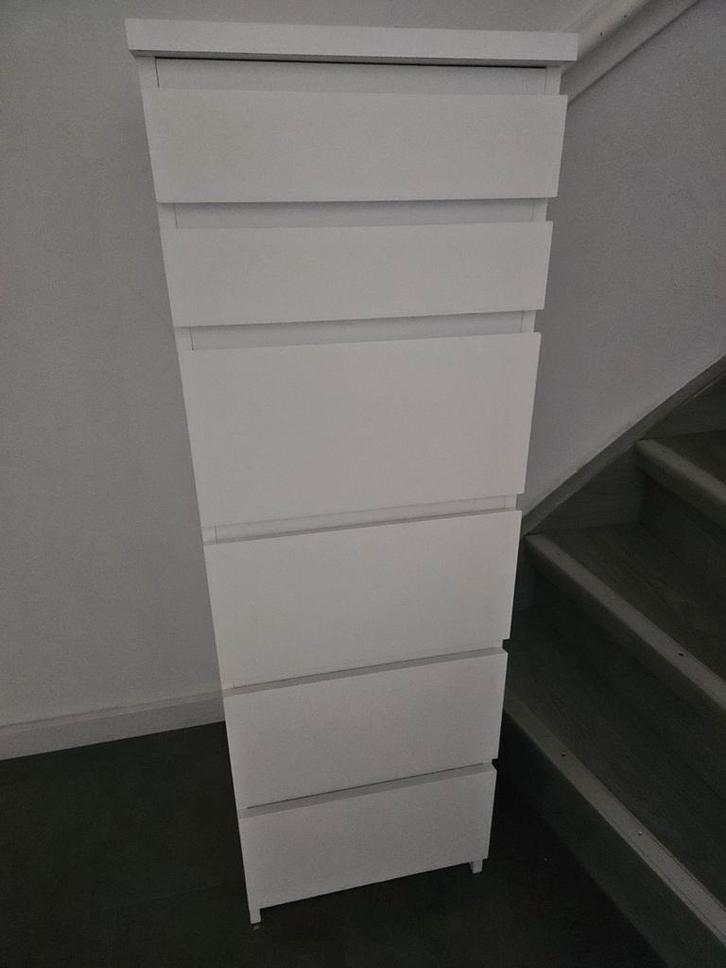 Ikea malm ladekast met spiegel, Huis en Inrichting, Kasten | Ladekasten, Zo goed als nieuw, Ophalen