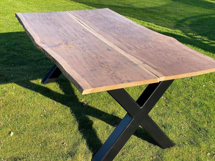 Eiken Eetkamer tafel 6 persoons, stalen onderstel, boomstam, Huis en Inrichting, Tafels | Statafels, Zo goed als nieuw, Ophalen