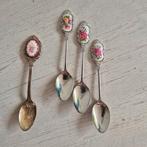 Tea spoons with porcelain flowers, Ophalen of Verzenden