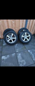 Volvo winterbanden, Auto-onderdelen, Banden en Velgen, Ophalen of Verzenden, Winterbanden, Banden en Velgen