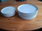 AH  10 Diner borden  en 7 Lunch borden, Ophalen, Zo goed als nieuw, Bord(en), Effen