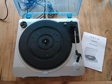 Zolid USB platenspeler. beschikbaar voor biedingen