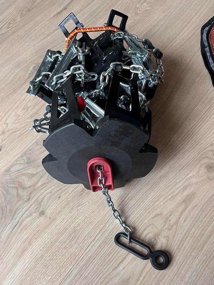 Maggi TRAK 4X4 LT48 Sneeuwkettingen, Auto diversen, Sneeuwkettingen, Zo goed als nieuw, Ophalen of Verzenden