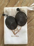 B. Loved zwarte oorbellen hangers, stekers nieuw CHCS, Sieraden, Tassen en Uiterlijk, Overige materialen, Hangers, Zwart, Nieuw