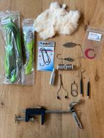 Vliegbindset, Watersport en Boten, Hengelsport | Vliegvissen, Ophalen of Verzenden, Zo goed als nieuw, Complete set