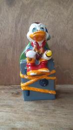 Disney Dagobert Duck stenen spaarpot Zittend op kluis 18cm, Ophalen of Verzenden, Donald Duck, Gebruikt, Beeldje of Figuurtje