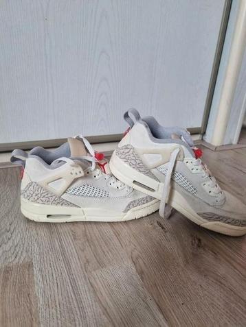 Jordan schoenen mt 38 beschikbaar voor biedingen