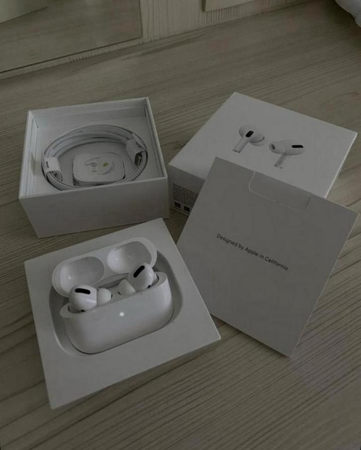 AirPods 2 PRO (SEALED), Telecommunicatie, Mobiele telefoons | Oordopjes, Nieuw, Ophalen of Verzenden
