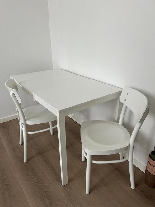 Ikea IDOLF stoel wit te koop, Huis en Inrichting, Stoelen, Zo goed als nieuw, Eén, Hout, Wit, Ophalen