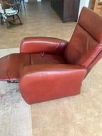 Donkerrode leren relaxstoel, Huis en Inrichting, Fauteuils, Ophalen, Gebruikt, Leer, 75 tot 100 cm