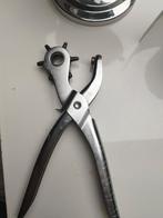 Perforatie tang  voor gaatjes maken in riemen, Ophalen of Verzenden, Overige thema's, Overige typen