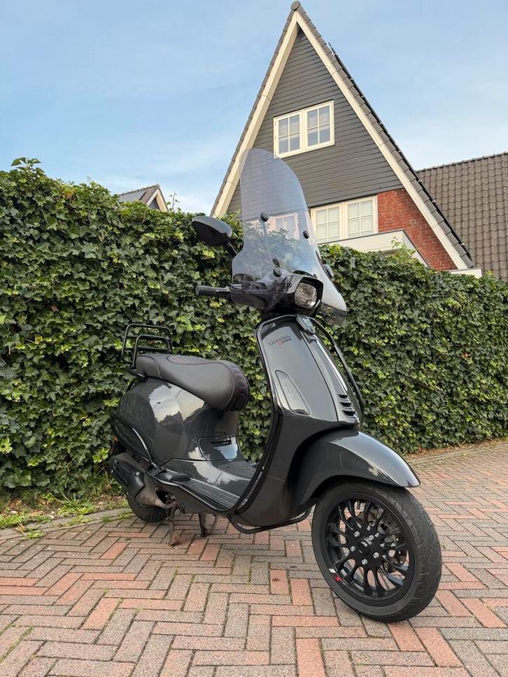 Vespa Sprint Full Option, Schiefer Grau, incl kettingslot, Fietsen en Brommers, Scooters | Vespa, Zo goed als nieuw, Vespa S, Maximaal 45 km/u