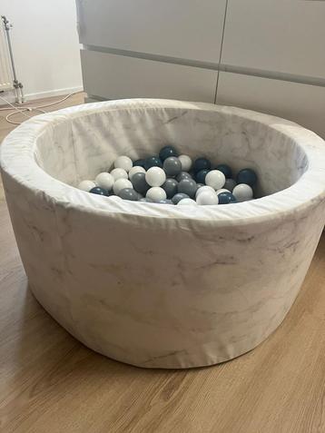 Misioo ballenbak beschikbaar voor biedingen